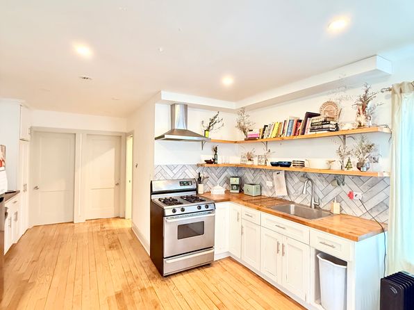 49 Columbia Tpke #1A