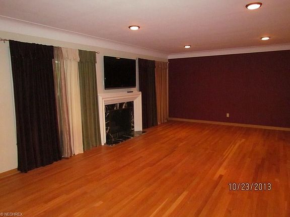 2nd image of 14220 Uhlin Dr