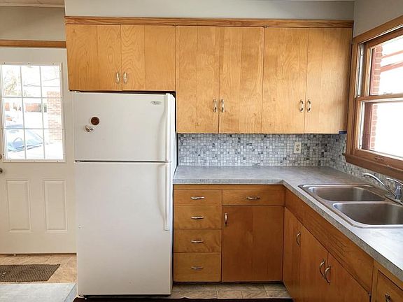 5th image of 6630 Benton St