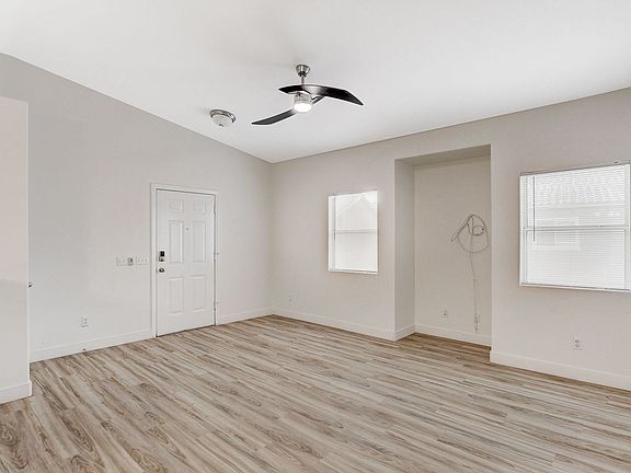 4th image of 2052 Quarry Ridge St Unit 201
