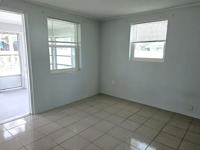 900 Nantucket Rd — Photo 12