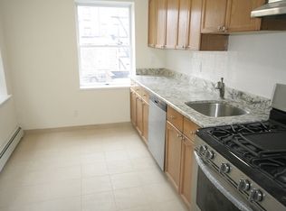 335 Washington St APT 4, Hoboken, NJ 07030