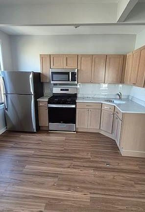 2nd image of 282 New York Ave APT 6
