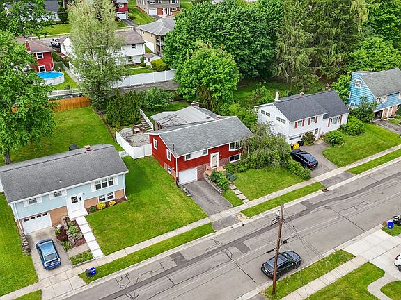 4th image of 3635 Leonard Dr