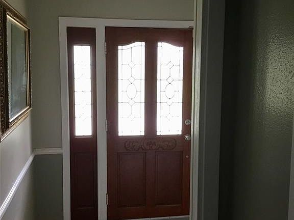 2nd image of 13 Bayvilla St
