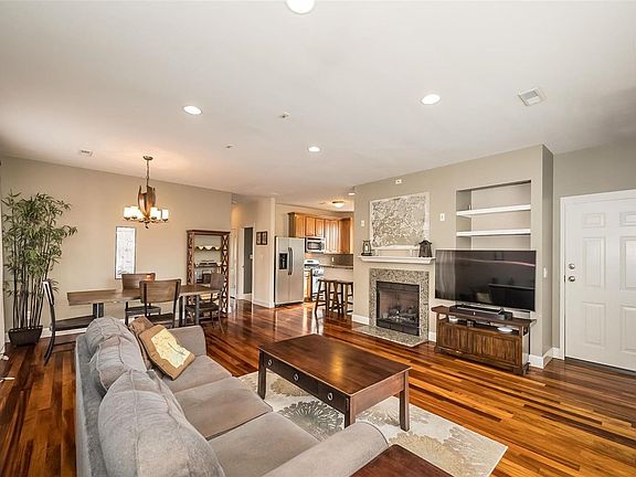 4th image of 7011 Dartmouth Ave Fl 2