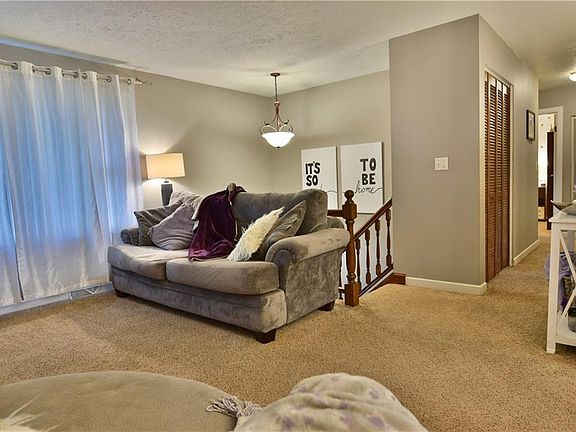 4th image of 4585 Alderwood Dr