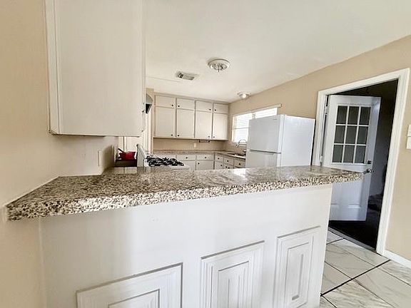 4th image of 510 Roper St