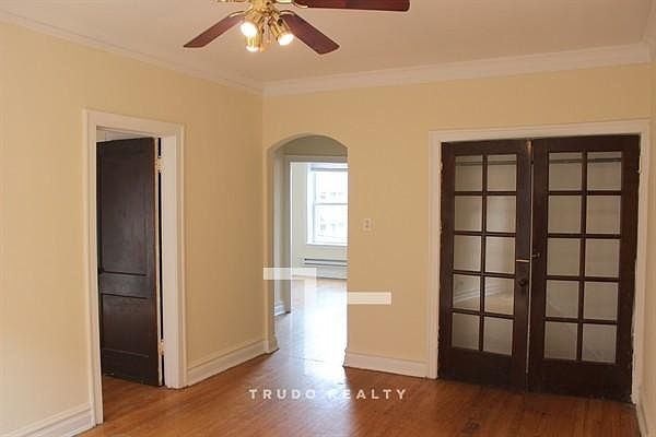 1st image of 3933 N Janssen Ave #3943.5