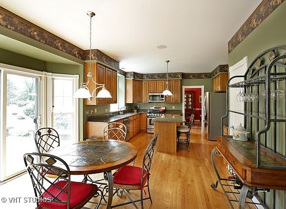 4th image of 39W123 Foxwood Ln