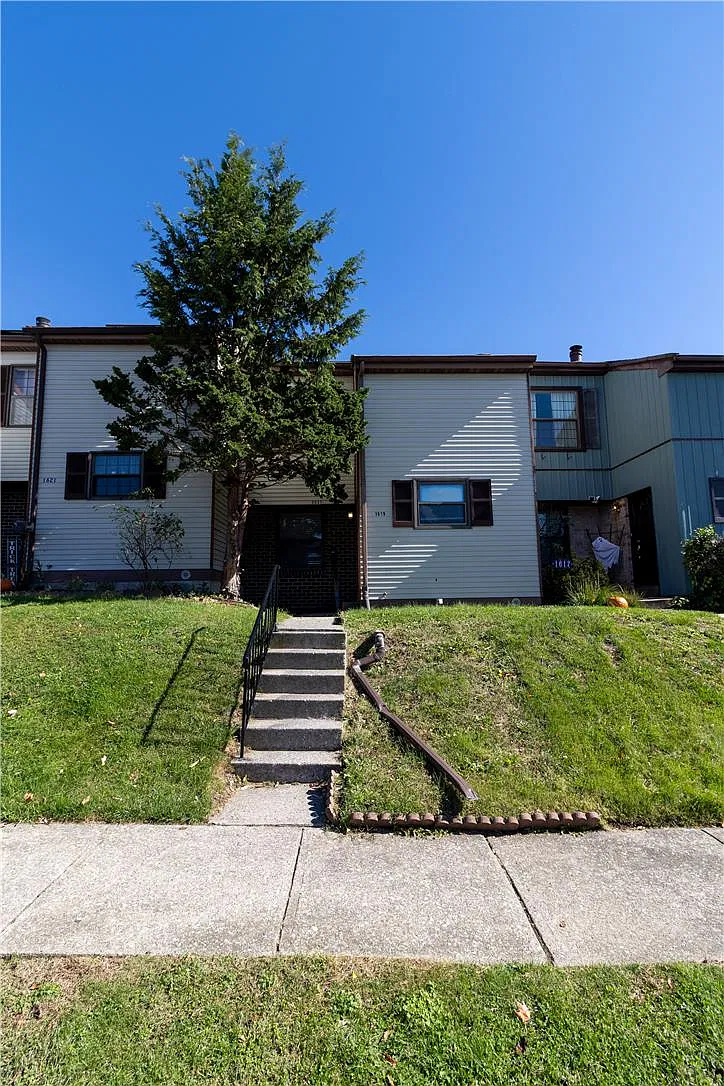 1619 Shenandoah Ct — Photo 1
