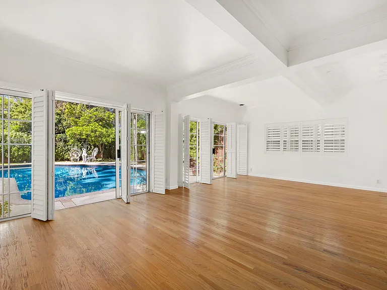 4309 Gentry Ave — Photo 14
