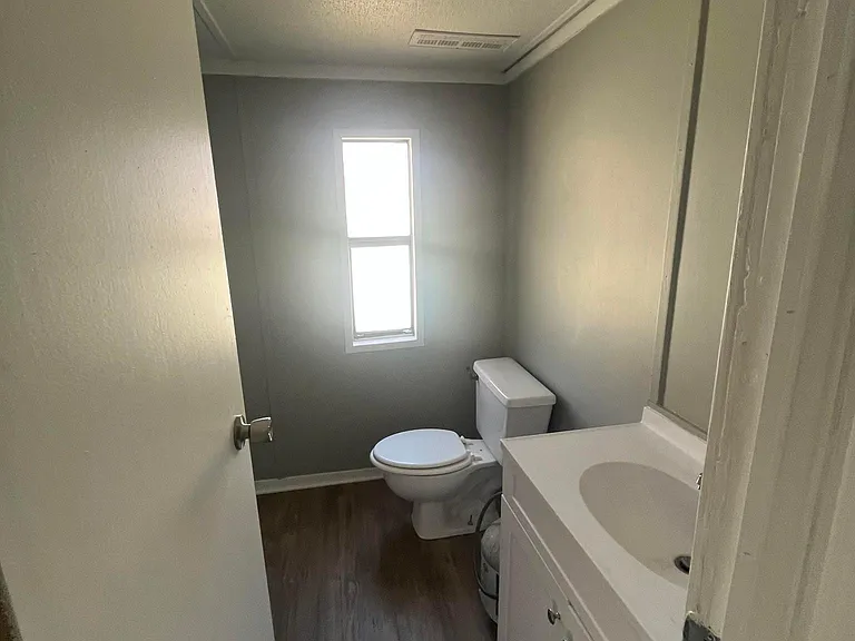 805 Soperton Ave #12 — Photo 6