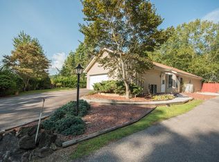 124 Cat Creek Est, Franklin, NC 28734