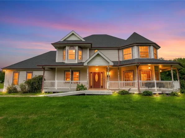 259 Center St, Carmichaels, PA 15320