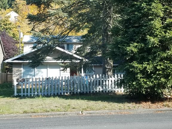 2nd image of 189 SW Dalton Cir