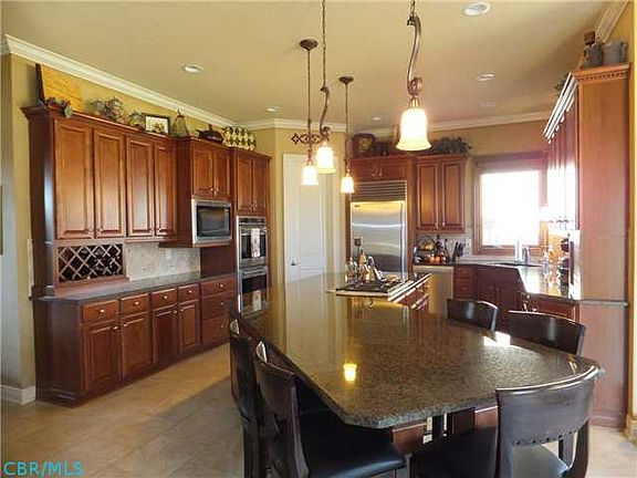 5th image of 6798 Mahogany Dr