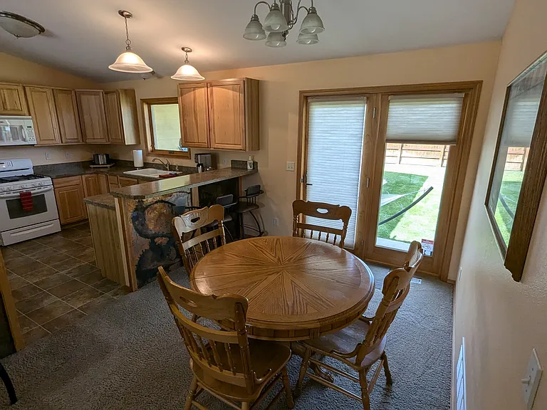 145 Forest Grove Ln — Photo 10