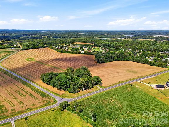 3rd image of 4770 W State Highway 10