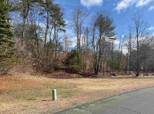 7 Lake Shore Dr, Winchester, NH 03470