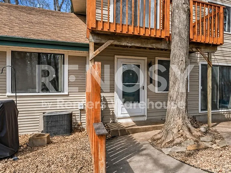 2775 Upland Ct — Photo 1