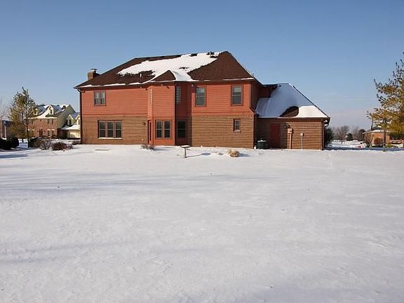 4th image of 10155 Nicole Dr