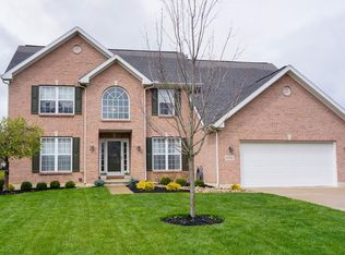 9305 Somerset Ct, Centerville, OH 45458