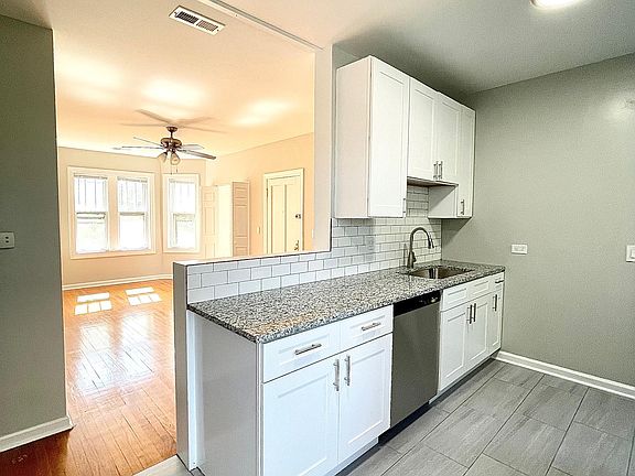 3rd image of 2016 W Estes Ave #3N