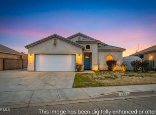 443 Corona Ct, Lancaster, CA 93535