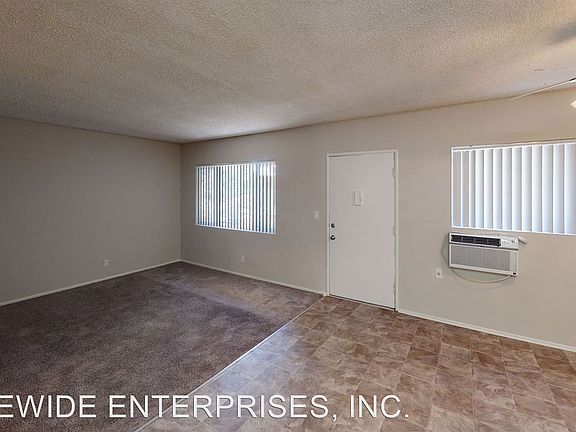 4th image of 8437 Tobias Ave #39