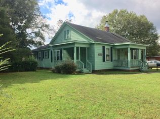 36 Forrest St, Alexander City, AL 35010