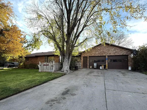 304 Sherman Ave, Grant, NE 69140