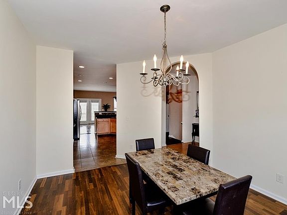 3rd image of 2436 Suwanee Pointe Dr