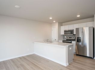 900 35th St SW, Altoona, IA 50009