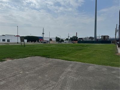 8356 W Judge Perez Dr, Chalmette, LA, 70043
