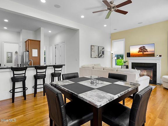 4th image of 3112 Reunion Pointe Lane