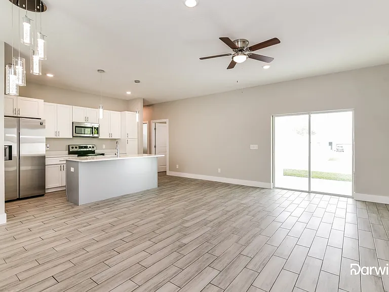 325 Hibiscus Dr — Photo 5
