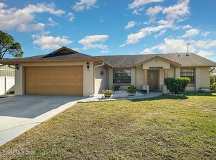 1070 Elmont St NW, Palm Bay, FL 32907