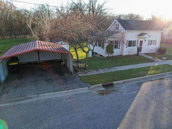 4th image of 317 E Park St