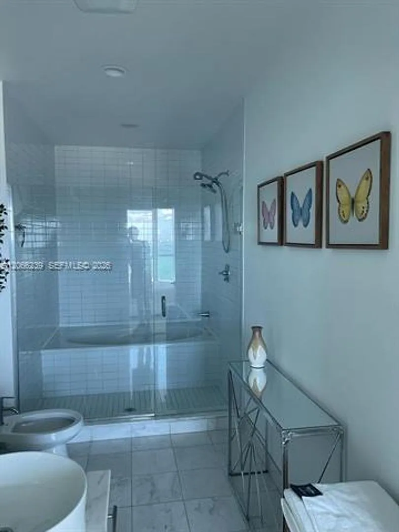 888 Biscayne Blvd cu-4411, Miami, FL 33132 — Photo 4