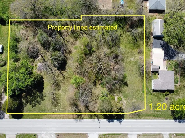 612 W Ohio St, Clinton, MO 64735