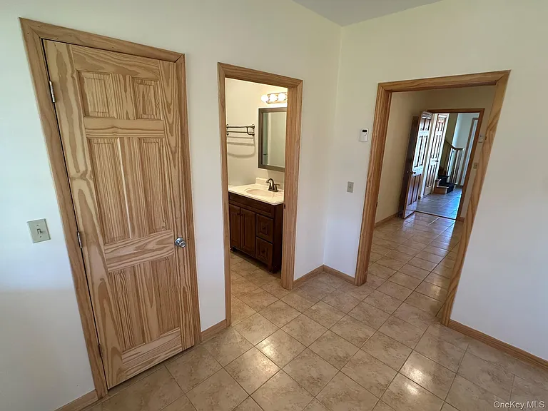 1055 Bruynswick Rd — Photo 30