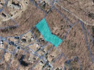 26 Brierwood St, Gloucester, MA 01930