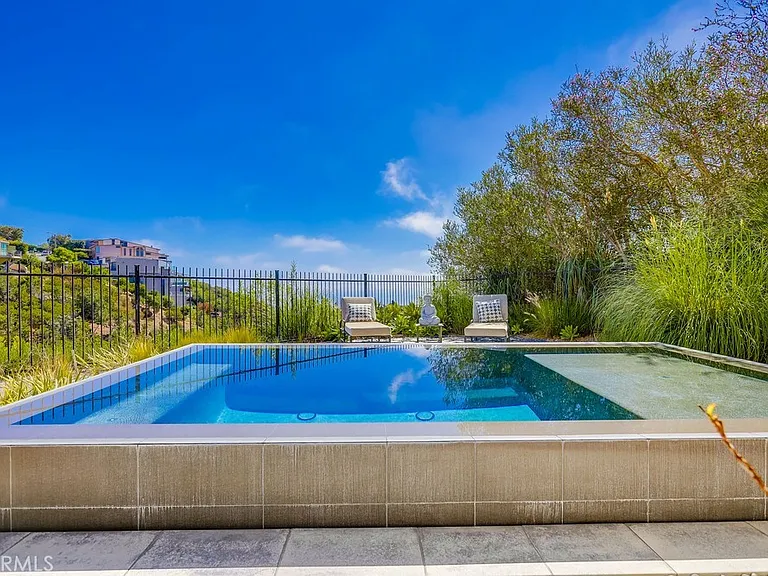 1725 Del Mar Ave — Photo 38