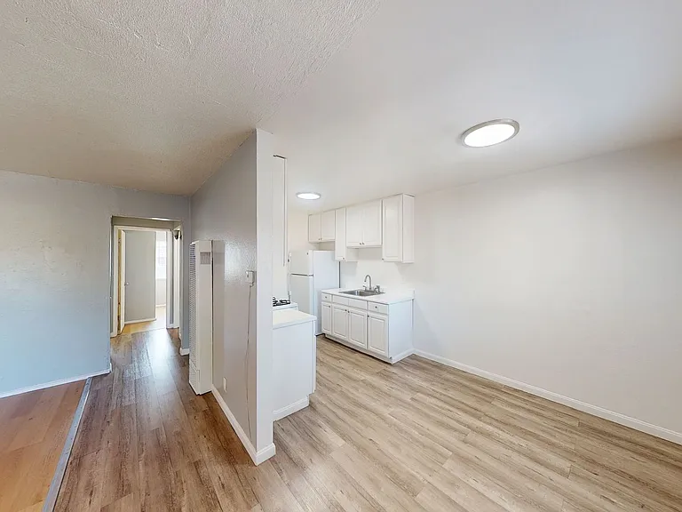 955 75th Ave — Photo 31