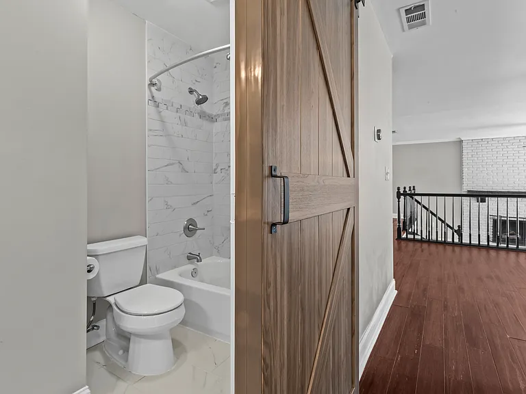 2465 Spring Dr SE — Photo 25
