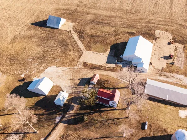 22498 Ivy Ave, Carroll, IA 51401