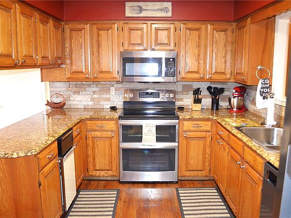 4th image of 1800 Capps Rd APT 14