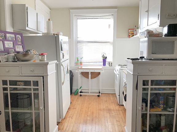 3rd image of 7500 Madison St #D