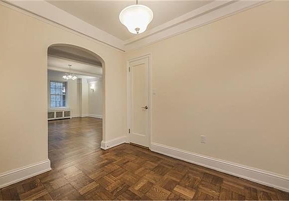 4th image of 697 W End Ave APT 3E